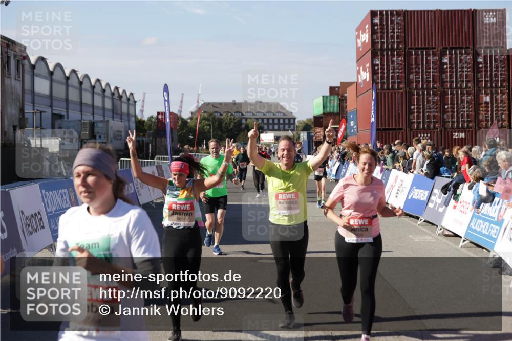03.10.2025 - Köhlbrandbrückenlauf Jannik Wohlers http://msf.ph/oto/9092220 03.10.2025 13:19:58 Ziel 4376, 4433, 4539, 4721, 5059, 5175, 5656, 5657, 5658, 5704, 5841, 6068, 6414, 6567, 6568, 6649, 6660, 6663, 6730 meine-sportfotos.de