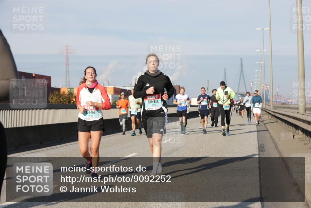 03.10.2025 - Köhlbrandbrückenlauf Jannik Wohlers http://msf.ph/oto/9092252 03.10.2025 09:59:53 Position 3 1446, 1529 meine-sportfotos.de
