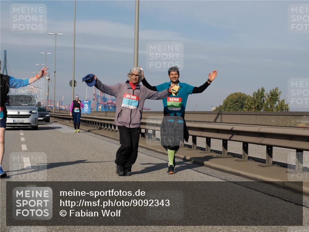 03.10.2025 - Köhlbrandbrückenlauf Fabian Wolf http://msf.ph/oto/9092343 03.10.2025 10:28:15 Position 3 3195, 3774 meine-sportfotos.de