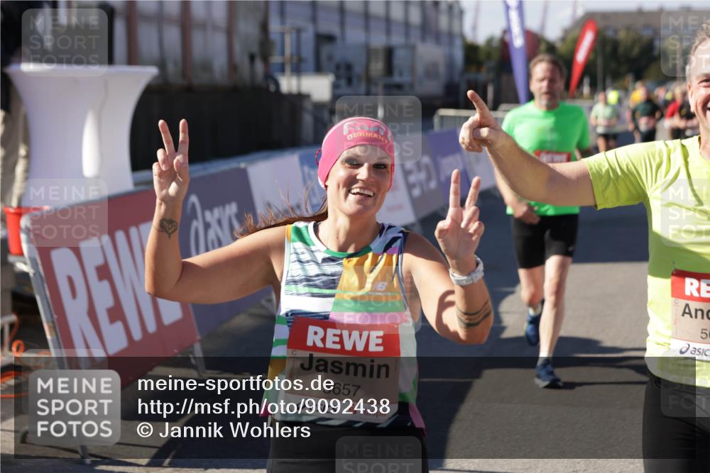 03.10.2025 - Köhlbrandbrückenlauf Jannik Wohlers http://msf.ph/oto/9092438 03.10.2025 13:20:00 Ziel 4376, 4433, 4539, 4721, 5037, 5059, 5175, 5328, 5656, 5657, 5658, 5704, 5841, 6068, 6414, 6567, 6568, 6649, 6663 meine-sportfotos.de