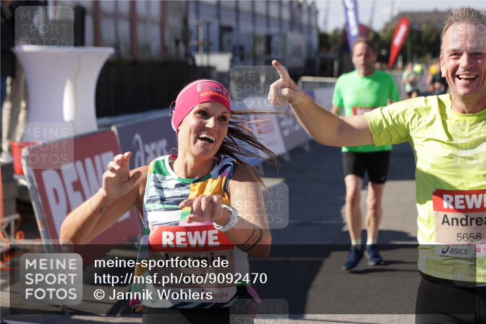 03.10.2025 - Köhlbrandbrückenlauf Jannik Wohlers http://msf.ph/oto/9092470 03.10.2025 13:20:00 Ziel 4376, 4433, 4539, 4721, 5037, 5059, 5175, 5328, 5656, 5657, 5658, 5704, 5841, 6068, 6414, 6567, 6568, 6649, 6663 meine-sportfotos.de