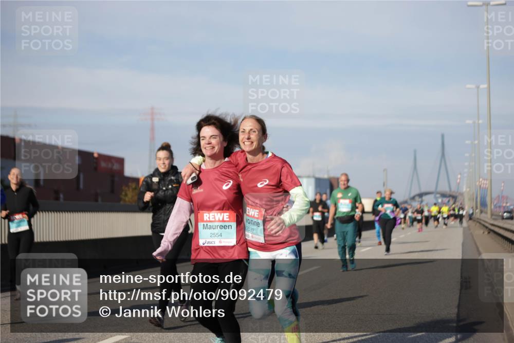 03.10.2025 - Köhlbrandbrückenlauf Jannik Wohlers http://msf.ph/oto/9092479 03.10.2025 10:11:43 Position 3 2554, 2533 meine-sportfotos.de