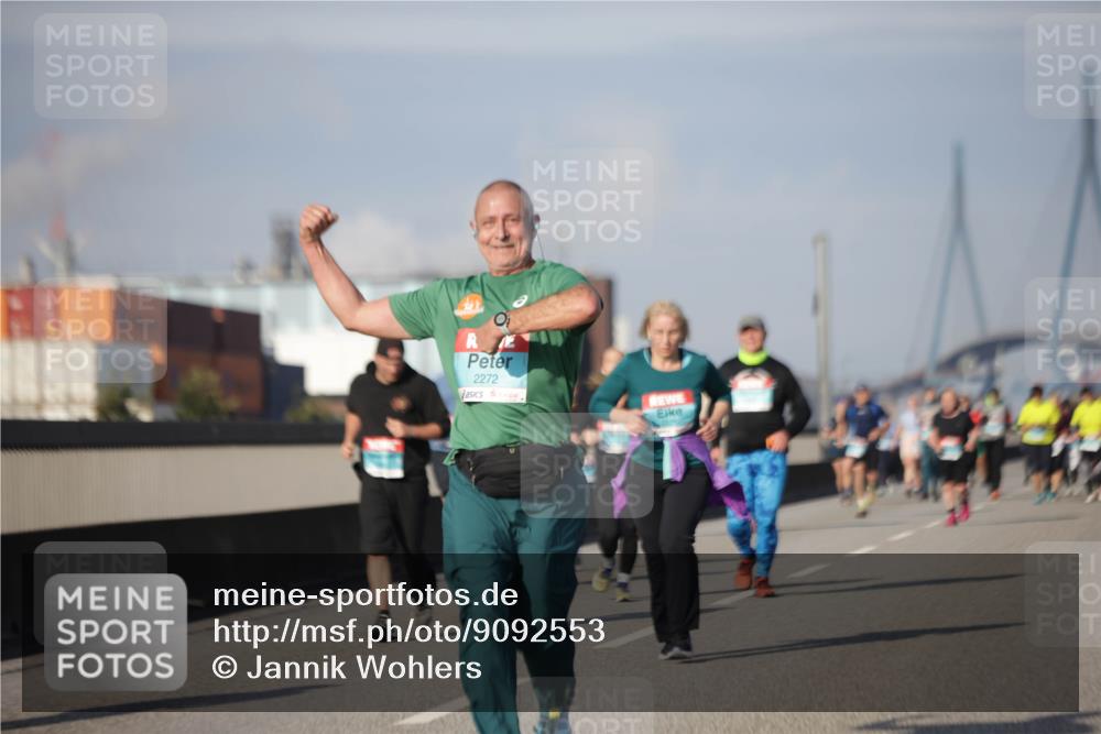 03.10.2025 - Köhlbrandbrückenlauf Jannik Wohlers http://msf.ph/oto/9092553 03.10.2025 10:11:45 Position 3 2272 meine-sportfotos.de