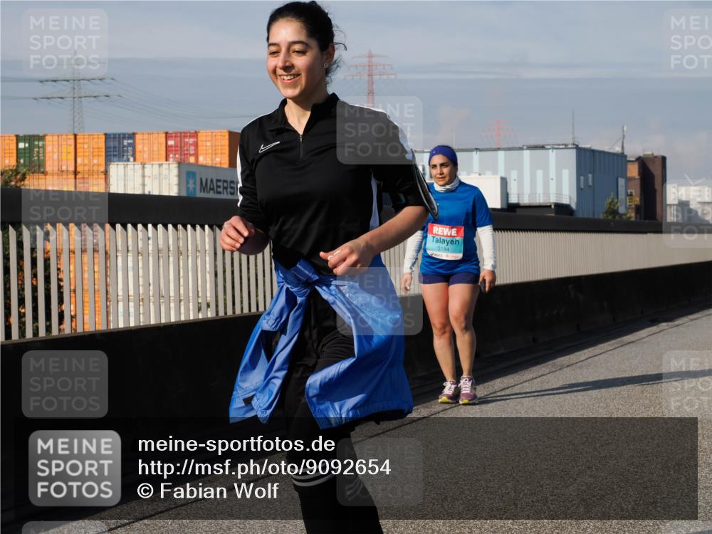 03.10.2025 - Köhlbrandbrückenlauf Fabian Wolf http://msf.ph/oto/9092654 03.10.2025 10:28:21 Position 3 3184 meine-sportfotos.de