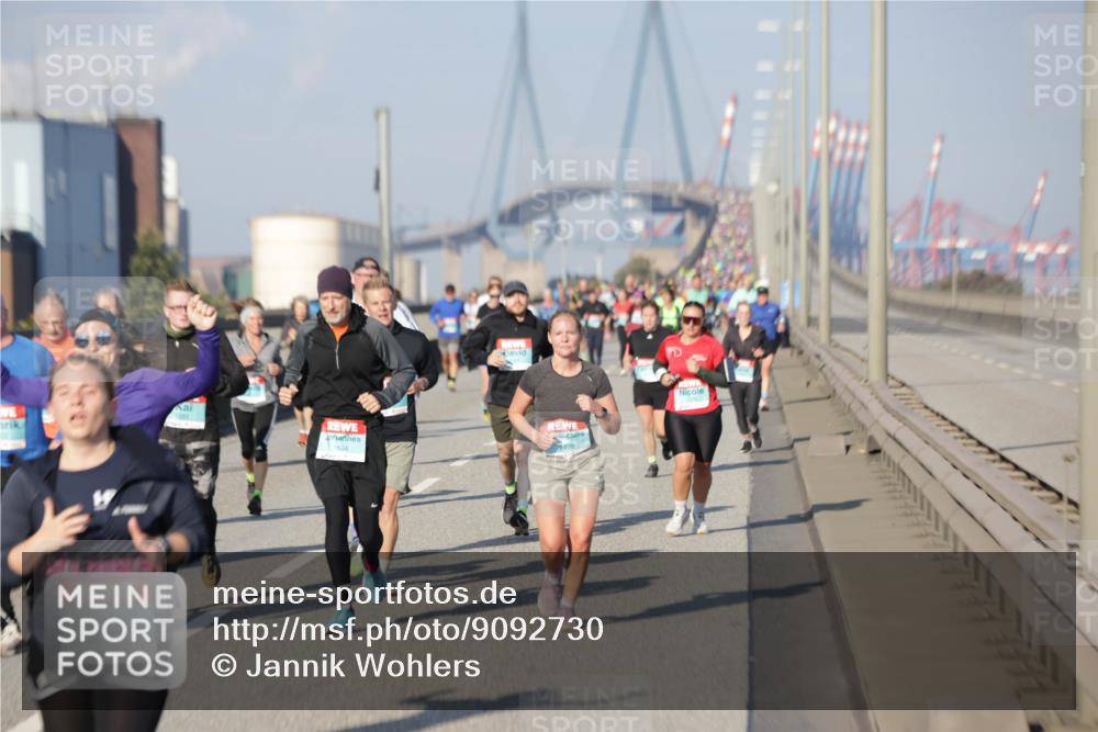 03.10.2025 - Köhlbrandbrückenlauf Jannik Wohlers http://msf.ph/oto/9092730 03.10.2025 10:00:12 Position 3 1634 meine-sportfotos.de