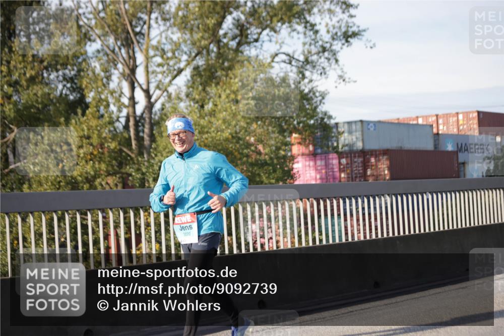 03.10.2025 - Köhlbrandbrückenlauf Jannik Wohlers http://msf.ph/oto/9092739 03.10.2025 10:11:50 Position 3 3072 meine-sportfotos.de