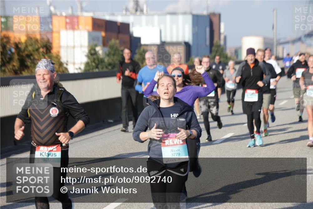 03.10.2025 - Köhlbrandbrückenlauf Jannik Wohlers http://msf.ph/oto/9092740 03.10.2025 10:00:12 Position 3 3017, 3779 meine-sportfotos.de