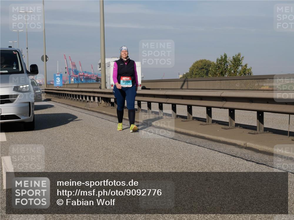 03.10.2025 - Köhlbrandbrückenlauf Fabian Wolf http://msf.ph/oto/9092776 03.10.2025 10:28:25 Position 3 3 meine-sportfotos.de