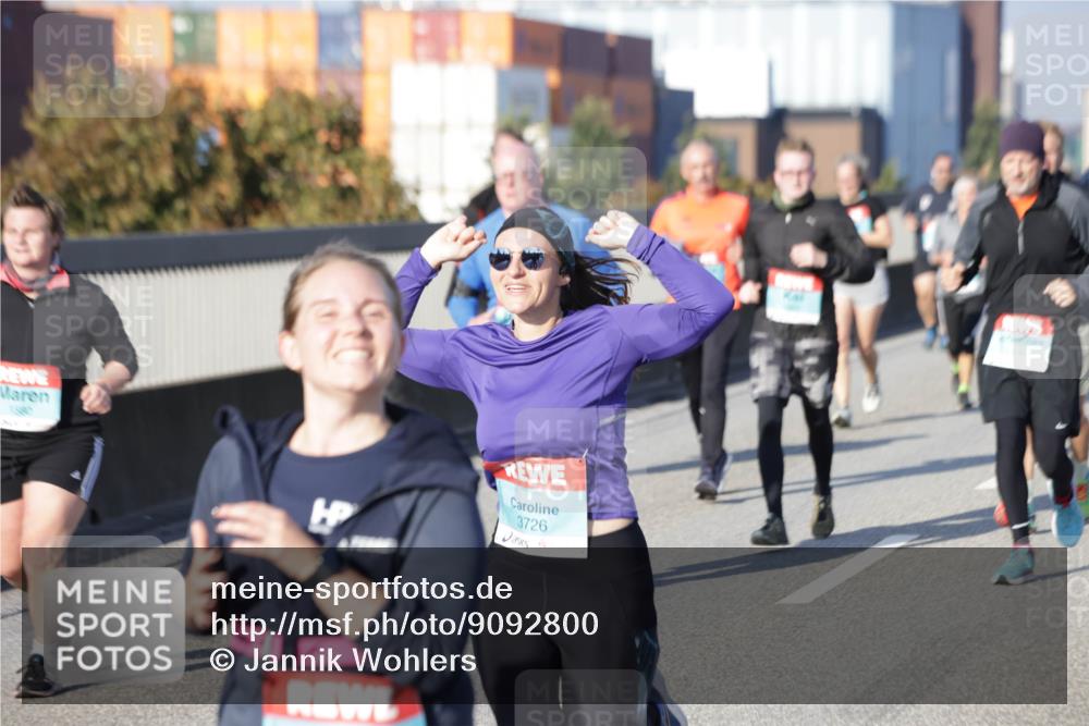 03.10.2025 - Köhlbrandbrückenlauf Jannik Wohlers http://msf.ph/oto/9092800 03.10.2025 10:00:14 Position 3 3726 meine-sportfotos.de
