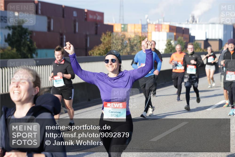 03.10.2025 - Köhlbrandbrückenlauf Jannik Wohlers http://msf.ph/oto/9092879 03.10.2025 10:00:15 Position 3 3726 meine-sportfotos.de