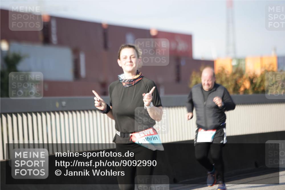03.10.2025 - Köhlbrandbrückenlauf Jannik Wohlers http://msf.ph/oto/9092990 03.10.2025 10:11:57 Position 3  meine-sportfotos.de