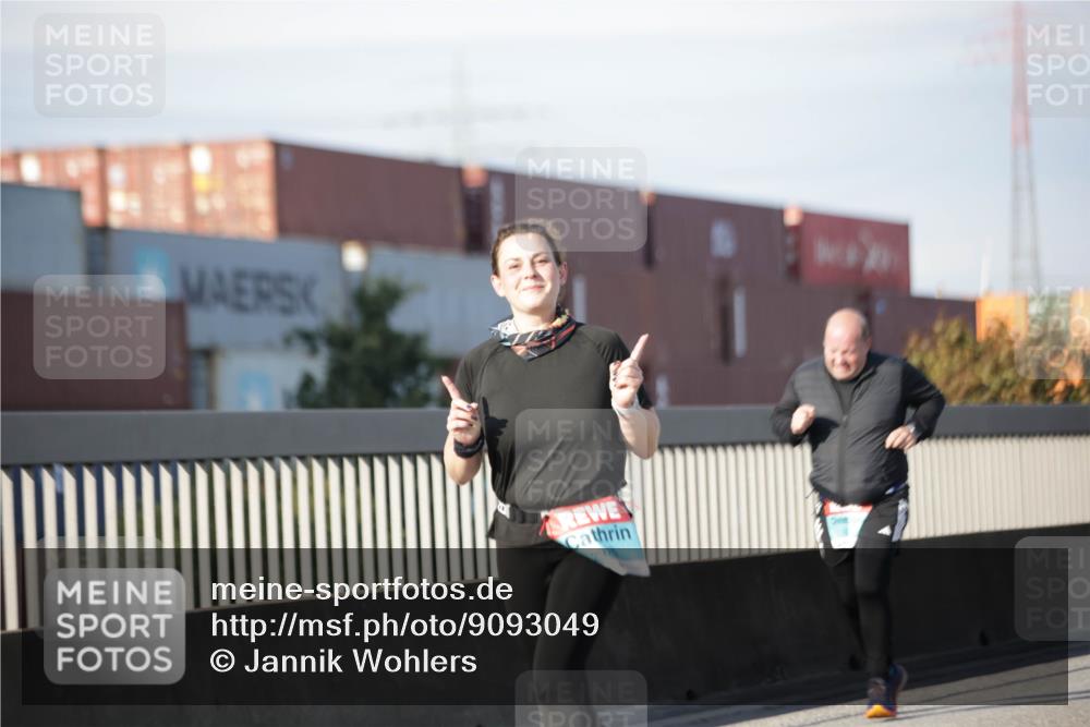 03.10.2025 - Köhlbrandbrückenlauf Jannik Wohlers http://msf.ph/oto/9093049 03.10.2025 10:11:57 Position 3  meine-sportfotos.de