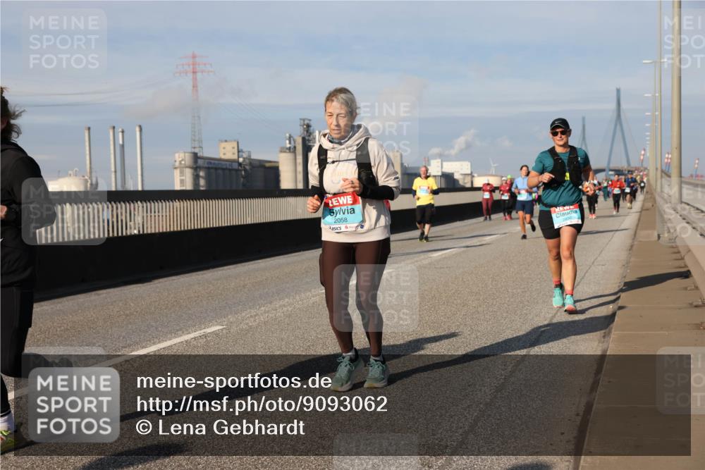 03.10.2025 - Köhlbrandbrückenlauf Lena Gebhardt http://msf.ph/oto/9093062 03.10.2025 10:08:36 Position 2 2058, 6 meine-sportfotos.de