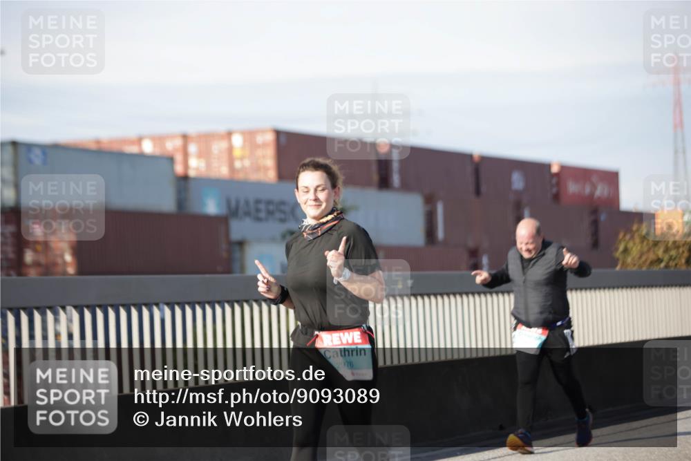03.10.2025 - Köhlbrandbrückenlauf Jannik Wohlers http://msf.ph/oto/9093089 03.10.2025 10:11:57 Position 3 2976 meine-sportfotos.de