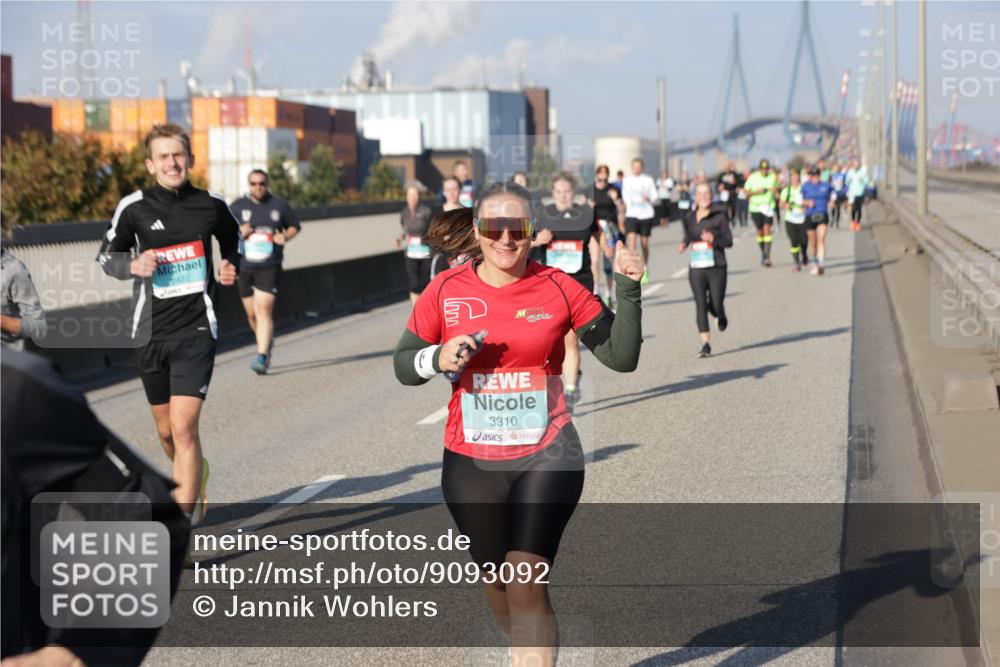 03.10.2025 - Köhlbrandbrückenlauf Jannik Wohlers http://msf.ph/oto/9093092 03.10.2025 10:00:21 Position 3 5422, 3310 meine-sportfotos.de