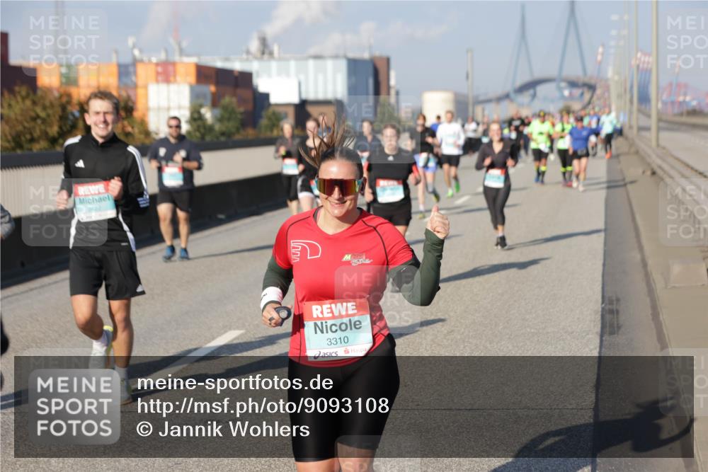 03.10.2025 - Köhlbrandbrückenlauf Jannik Wohlers http://msf.ph/oto/9093108 03.10.2025 10:00:21 Position 3 2422, 3310 meine-sportfotos.de