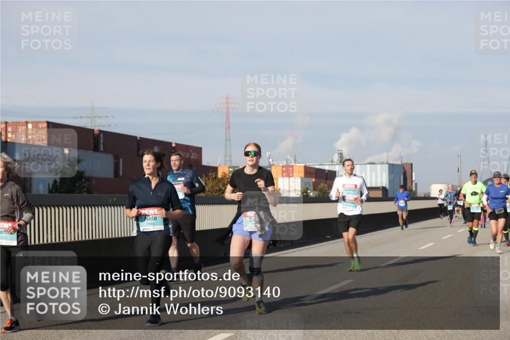 03.10.2025 - Köhlbrandbrückenlauf Jannik Wohlers http://msf.ph/oto/9093140 03.10.2025 10:00:28 Position 3 3252, 2064 meine-sportfotos.de