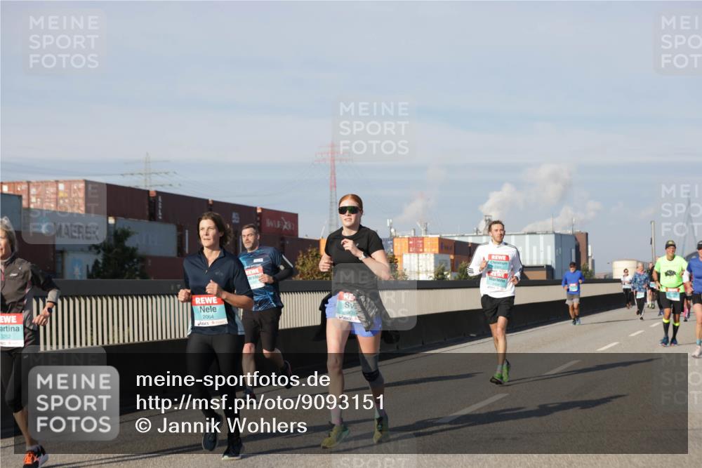 03.10.2025 - Köhlbrandbrückenlauf Jannik Wohlers http://msf.ph/oto/9093151 03.10.2025 10:00:28 Position 3 3252, 2064 meine-sportfotos.de