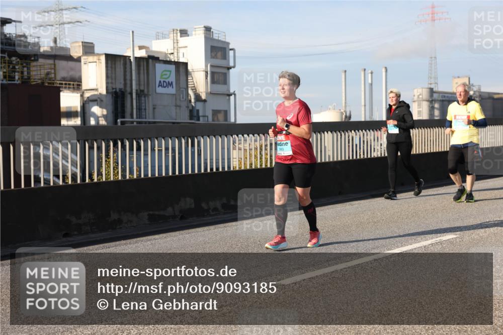03.10.2025 - Köhlbrandbrückenlauf Lena Gebhardt http://msf.ph/oto/9093185 03.10.2025 10:08:40 Position 2 3663 meine-sportfotos.de