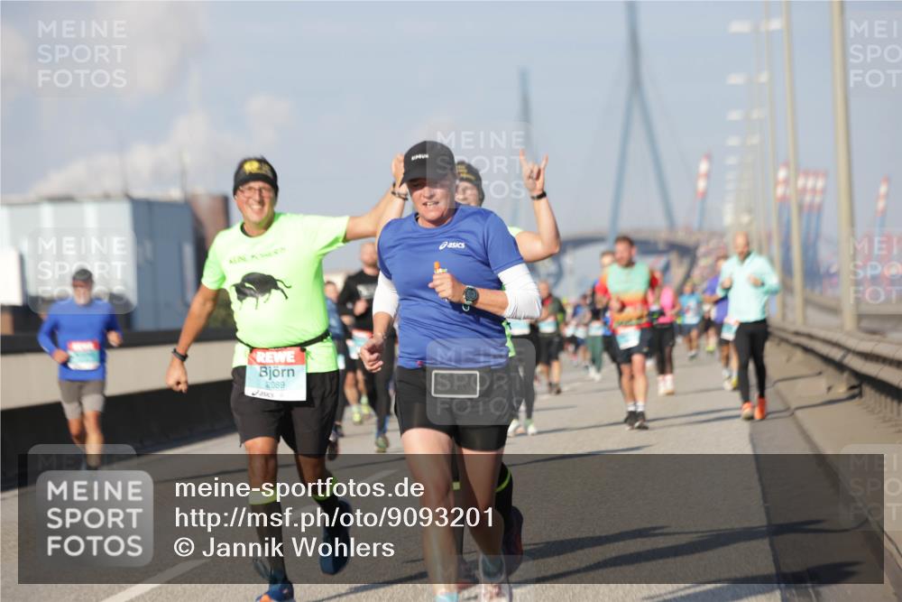 03.10.2025 - Köhlbrandbrückenlauf Jannik Wohlers http://msf.ph/oto/9093201 03.10.2025 10:00:30 Position 3 2089 meine-sportfotos.de
