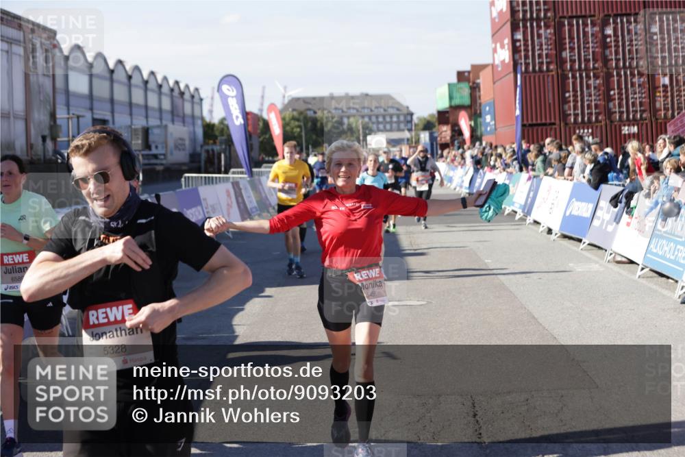 03.10.2025 - Köhlbrandbrückenlauf Jannik Wohlers http://msf.ph/oto/9093203 03.10.2025 13:20:09 Ziel 4397, 4402, 4433, 4565, 4721, 4779, 5037, 5175, 5328, 5456, 5481, 6589, 6649 meine-sportfotos.de