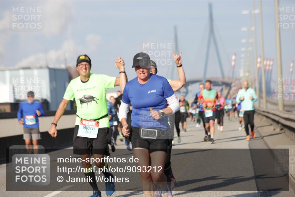 03.10.2025 - Köhlbrandbrückenlauf Jannik Wohlers http://msf.ph/oto/9093212 03.10.2025 10:00:30 Position 3 2089 meine-sportfotos.de