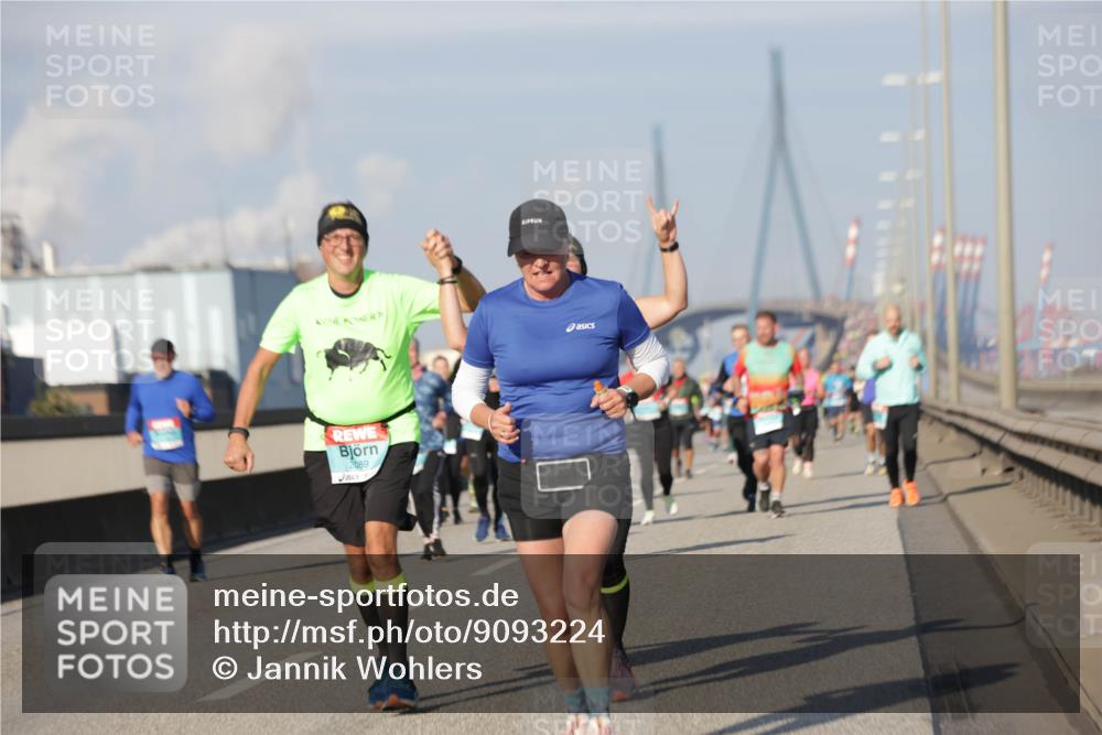 03.10.2025 - Köhlbrandbrückenlauf Jannik Wohlers http://msf.ph/oto/9093224 03.10.2025 10:00:30 Position 3 2089 meine-sportfotos.de