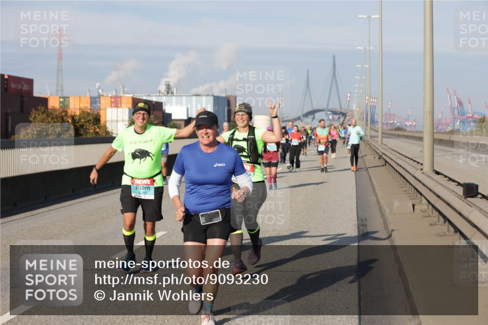 03.10.2025 - Köhlbrandbrückenlauf Jannik Wohlers http://msf.ph/oto/9093230 03.10.2025 10:00:32 Position 3 2089 meine-sportfotos.de