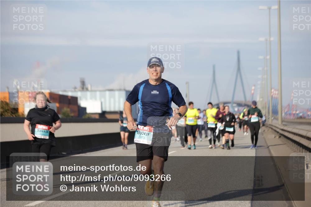 03.10.2025 - Köhlbrandbrückenlauf Jannik Wohlers http://msf.ph/oto/9093266 03.10.2025 10:12:01 Position 3 2973 meine-sportfotos.de