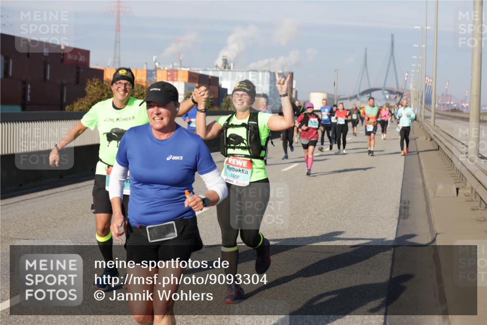 03.10.2025 - Köhlbrandbrückenlauf Jannik Wohlers http://msf.ph/oto/9093304 03.10.2025 10:00:33 Position 3 1956 meine-sportfotos.de