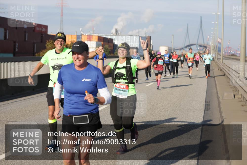 03.10.2025 - Köhlbrandbrückenlauf Jannik Wohlers http://msf.ph/oto/9093313 03.10.2025 10:00:33 Position 3 1956 meine-sportfotos.de