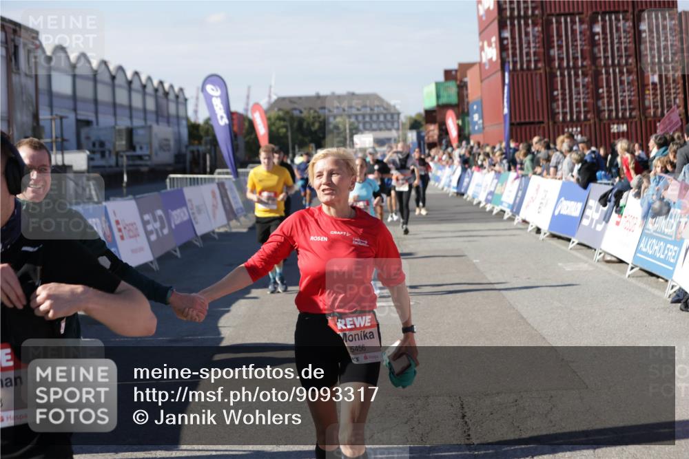03.10.2025 - Köhlbrandbrückenlauf Jannik Wohlers http://msf.ph/oto/9093317 03.10.2025 13:20:09 Ziel 4397, 4402, 4433, 4565, 4721, 4779, 5037, 5175, 5328, 5456, 5481, 6589, 6649 meine-sportfotos.de