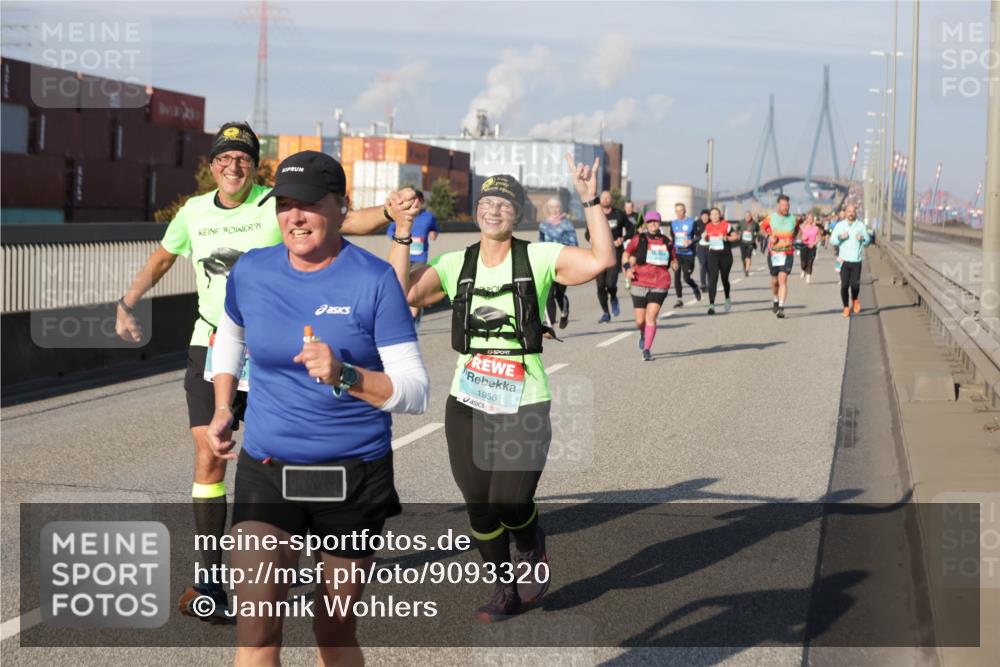 03.10.2025 - Köhlbrandbrückenlauf Jannik Wohlers http://msf.ph/oto/9093320 03.10.2025 10:00:33 Position 3 1956 meine-sportfotos.de