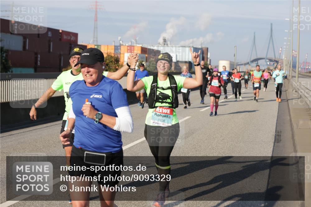 03.10.2025 - Köhlbrandbrückenlauf Jannik Wohlers http://msf.ph/oto/9093329 03.10.2025 10:00:33 Position 3 1956 meine-sportfotos.de
