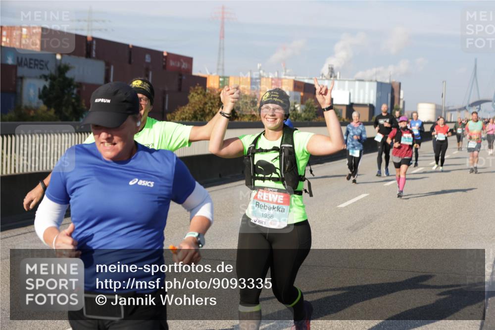 03.10.2025 - Köhlbrandbrückenlauf Jannik Wohlers http://msf.ph/oto/9093335 03.10.2025 10:00:33 Position 3 1956 meine-sportfotos.de
