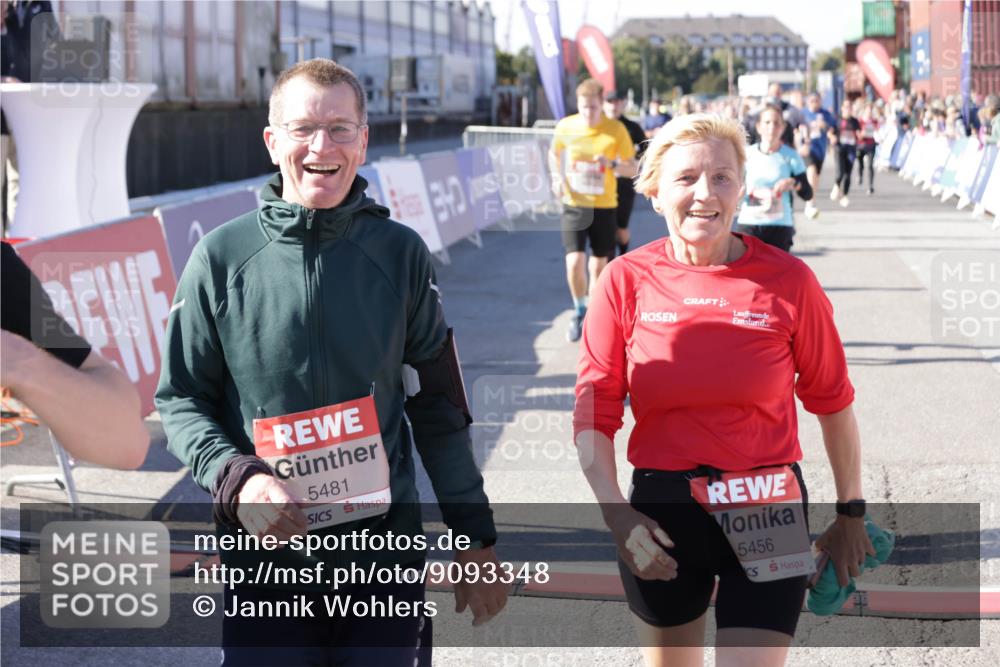03.10.2025 - Köhlbrandbrückenlauf Jannik Wohlers http://msf.ph/oto/9093348 03.10.2025 13:20:11 Ziel 4397, 4402, 4433, 4565, 4779, 4994, 5037, 5175, 5328, 5456, 5481, 5683, 6589, 6649 meine-sportfotos.de