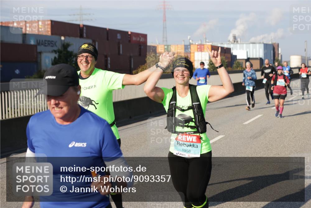 03.10.2025 - Köhlbrandbrückenlauf Jannik Wohlers http://msf.ph/oto/9093357 03.10.2025 10:00:34 Position 3 1956 meine-sportfotos.de