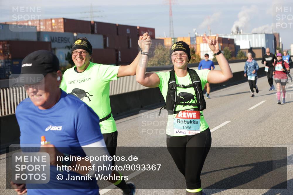 03.10.2025 - Köhlbrandbrückenlauf Jannik Wohlers http://msf.ph/oto/9093367 03.10.2025 10:00:34 Position 3 1956 meine-sportfotos.de