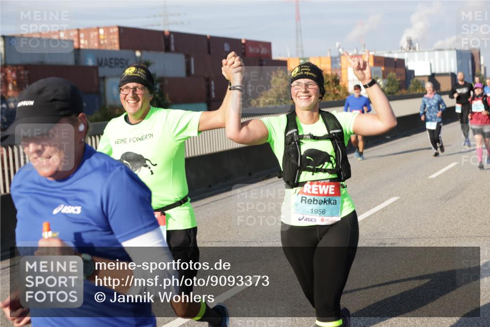 03.10.2025 - Köhlbrandbrückenlauf Jannik Wohlers http://msf.ph/oto/9093373 03.10.2025 10:00:34 Position 3 1956 meine-sportfotos.de