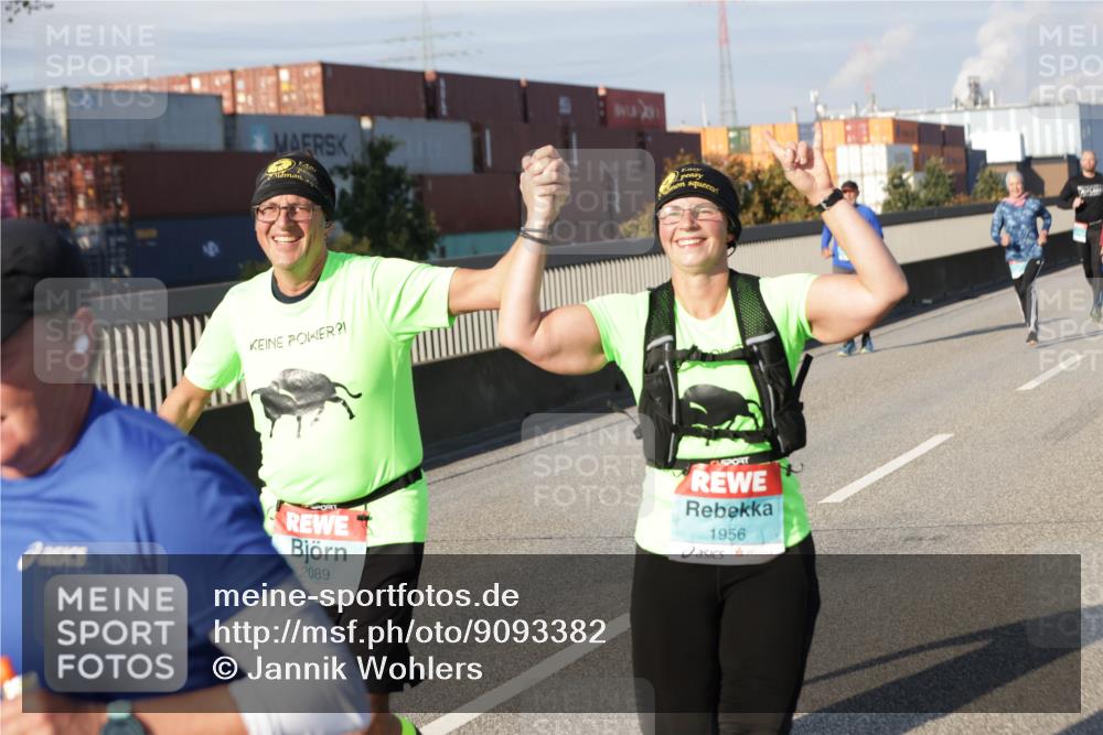 03.10.2025 - Köhlbrandbrückenlauf Jannik Wohlers http://msf.ph/oto/9093382 03.10.2025 10:00:34 Position 3 2089, 1956 meine-sportfotos.de