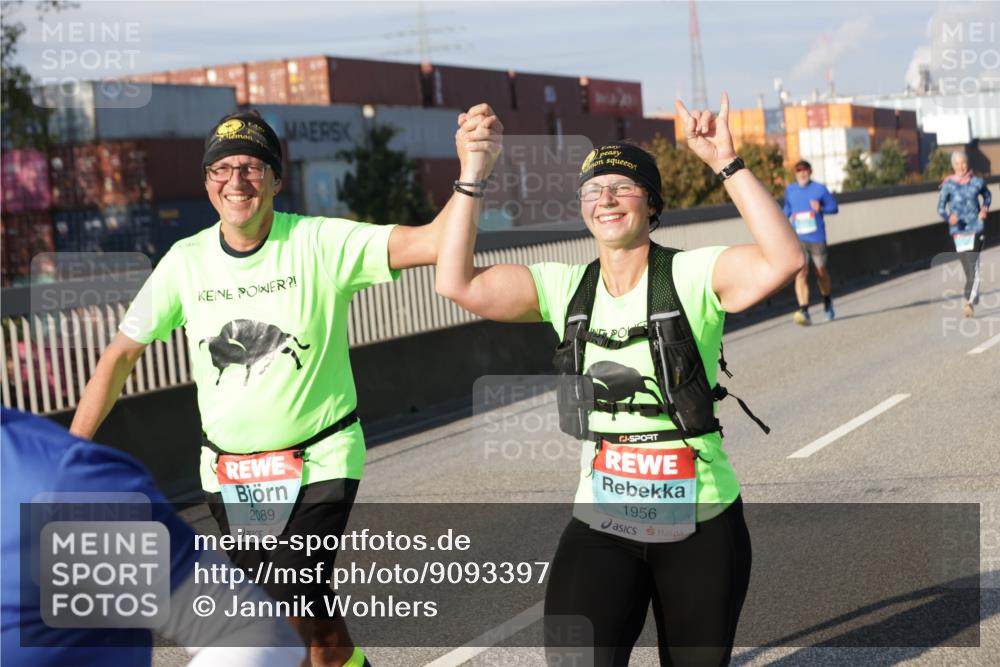 03.10.2025 - Köhlbrandbrückenlauf Jannik Wohlers http://msf.ph/oto/9093397 03.10.2025 10:00:34 Position 3 2089, 1956 meine-sportfotos.de