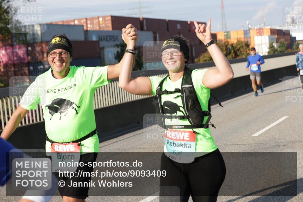 03.10.2025 - Köhlbrandbrückenlauf Jannik Wohlers http://msf.ph/oto/9093409 03.10.2025 10:00:34 Position 3 2089, 1956 meine-sportfotos.de