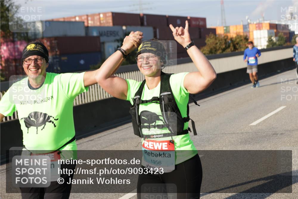 03.10.2025 - Köhlbrandbrückenlauf Jannik Wohlers http://msf.ph/oto/9093423 03.10.2025 10:00:34 Position 3 2089, 1956 meine-sportfotos.de