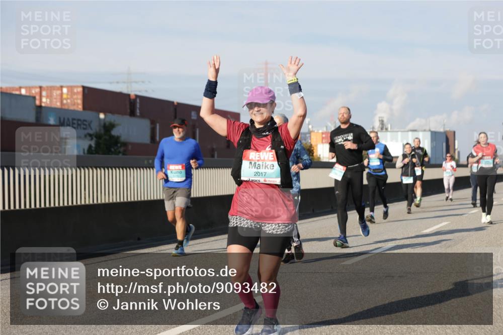 03.10.2025 - Köhlbrandbrückenlauf Jannik Wohlers http://msf.ph/oto/9093482 03.10.2025 10:00:37 Position 3 2017 meine-sportfotos.de