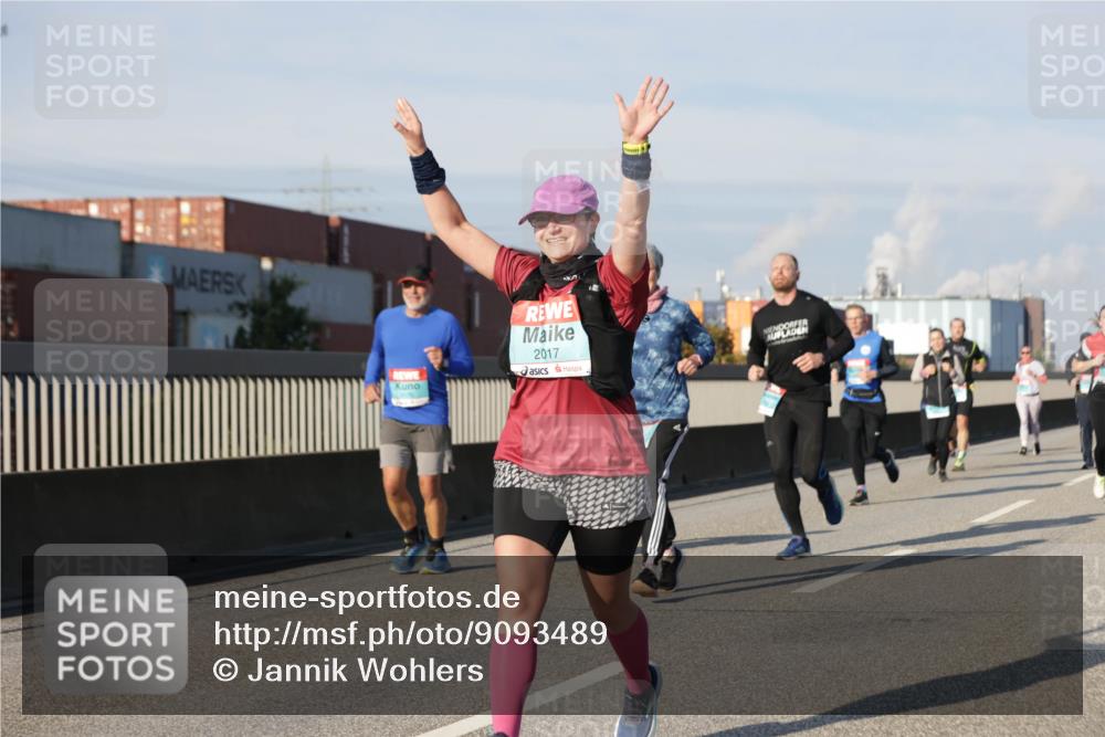 03.10.2025 - Köhlbrandbrückenlauf Jannik Wohlers http://msf.ph/oto/9093489 03.10.2025 10:00:38 Position 3 2017 meine-sportfotos.de