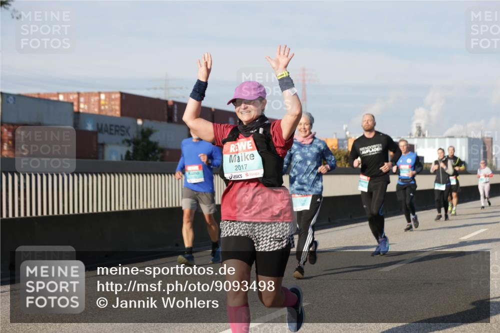 03.10.2025 - Köhlbrandbrückenlauf Jannik Wohlers http://msf.ph/oto/9093498 03.10.2025 10:00:38 Position 3 2017 meine-sportfotos.de