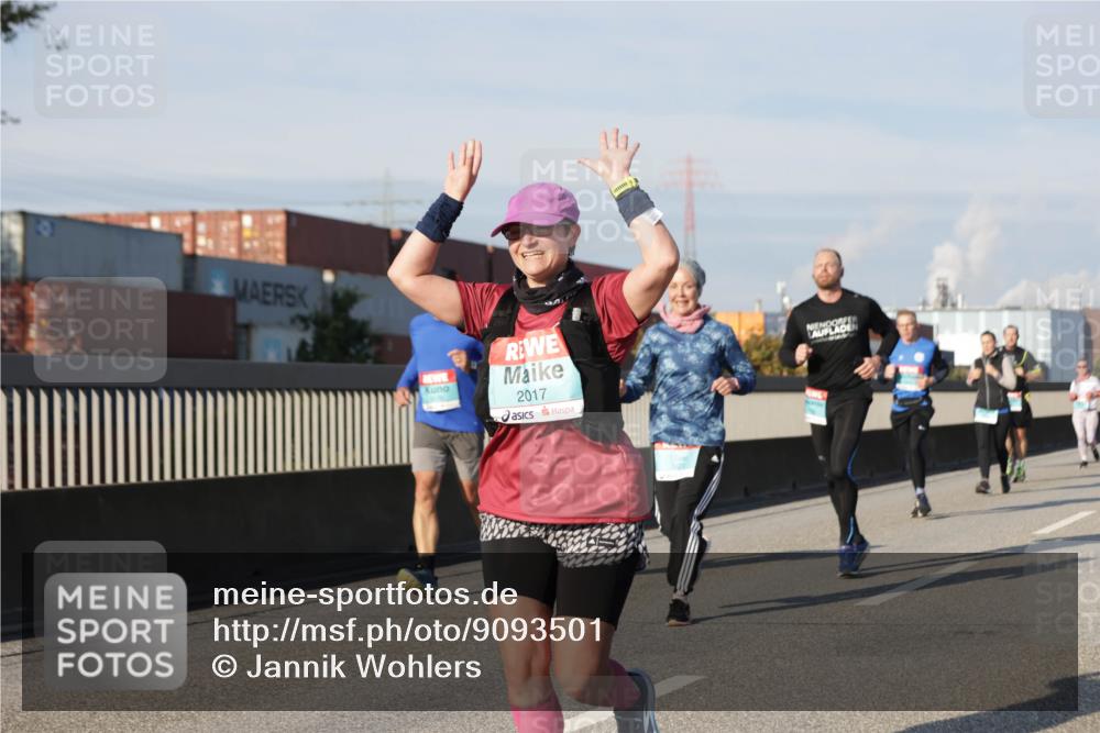 03.10.2025 - Köhlbrandbrückenlauf Jannik Wohlers http://msf.ph/oto/9093501 03.10.2025 10:00:38 Position 3 2017 meine-sportfotos.de