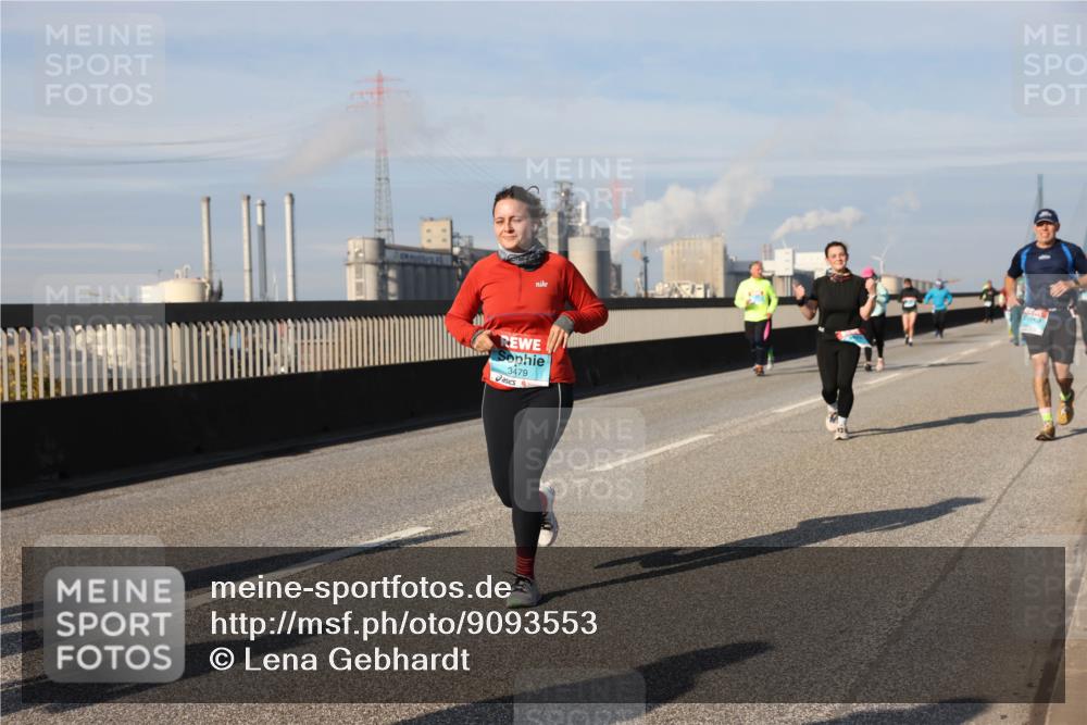03.10.2025 - Köhlbrandbrückenlauf Lena Gebhardt http://msf.ph/oto/9093553 03.10.2025 10:08:50 Position 2 3479 meine-sportfotos.de