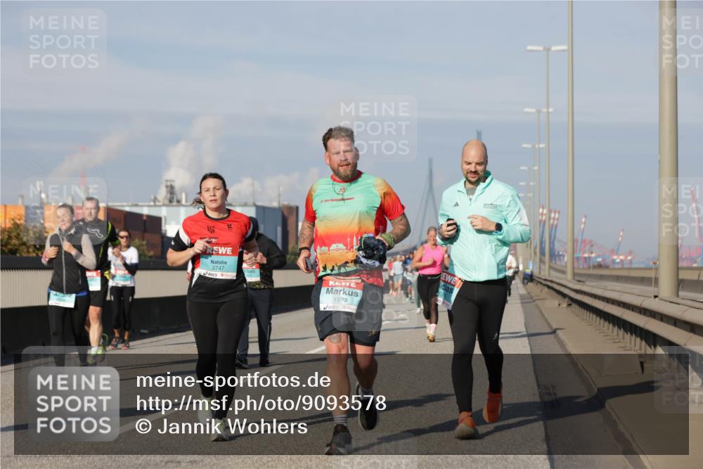 03.10.2025 - Köhlbrandbrückenlauf Jannik Wohlers http://msf.ph/oto/9093578 03.10.2025 10:00:40 Position 3 3747, 1573 meine-sportfotos.de