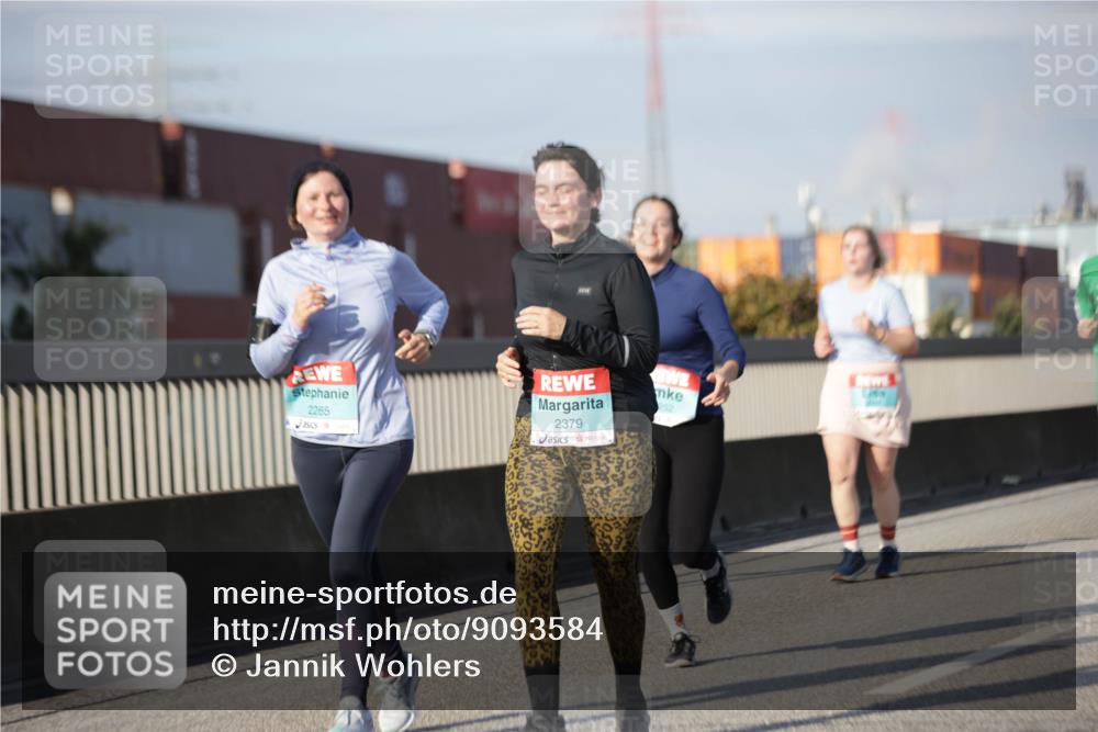03.10.2025 - Köhlbrandbrückenlauf Jannik Wohlers http://msf.ph/oto/9093584 03.10.2025 10:12:15 Position 3 2265, 2379 meine-sportfotos.de